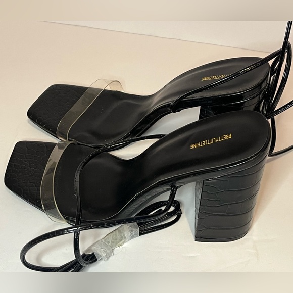 Pretty Little Thing Black Wide Fit Block Heel Ankle Tie Strappy Sandals NWOT - Picture 9 of 16